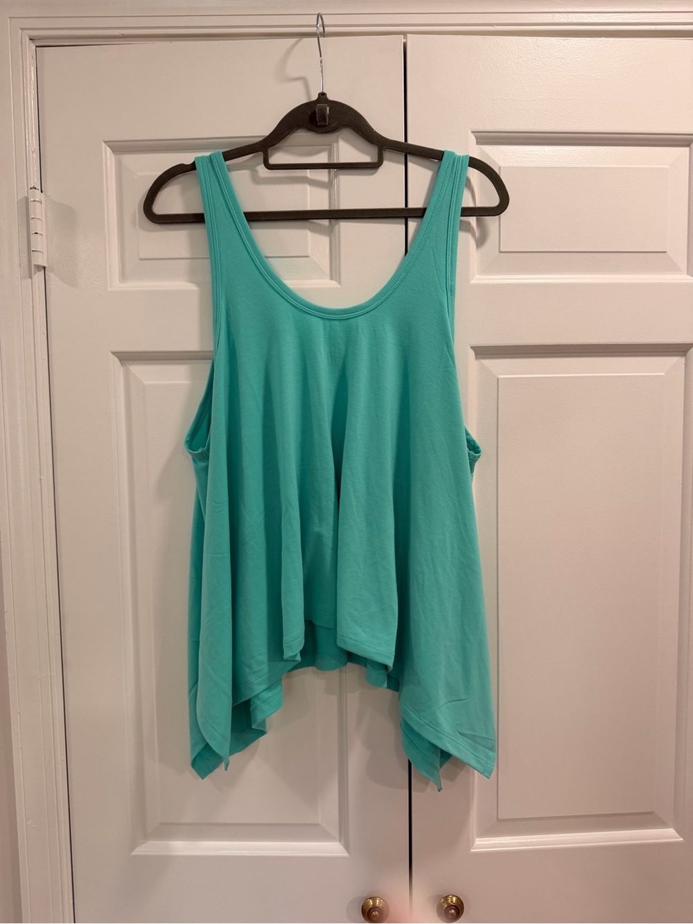 Zenana Outfitters Women's Flowing Scoop Neck Tank - Teal